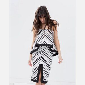 Elliatt Casuarina Strapless Dress